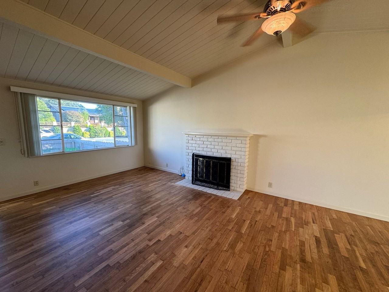 1115 Isabelle Ct - Photo 4 of 22