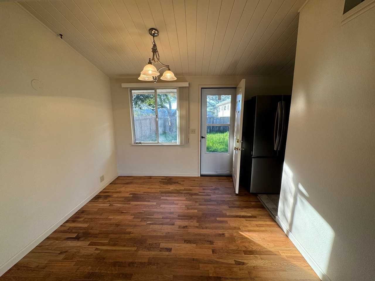 1115 Isabelle Ct - Photo 7 of 22