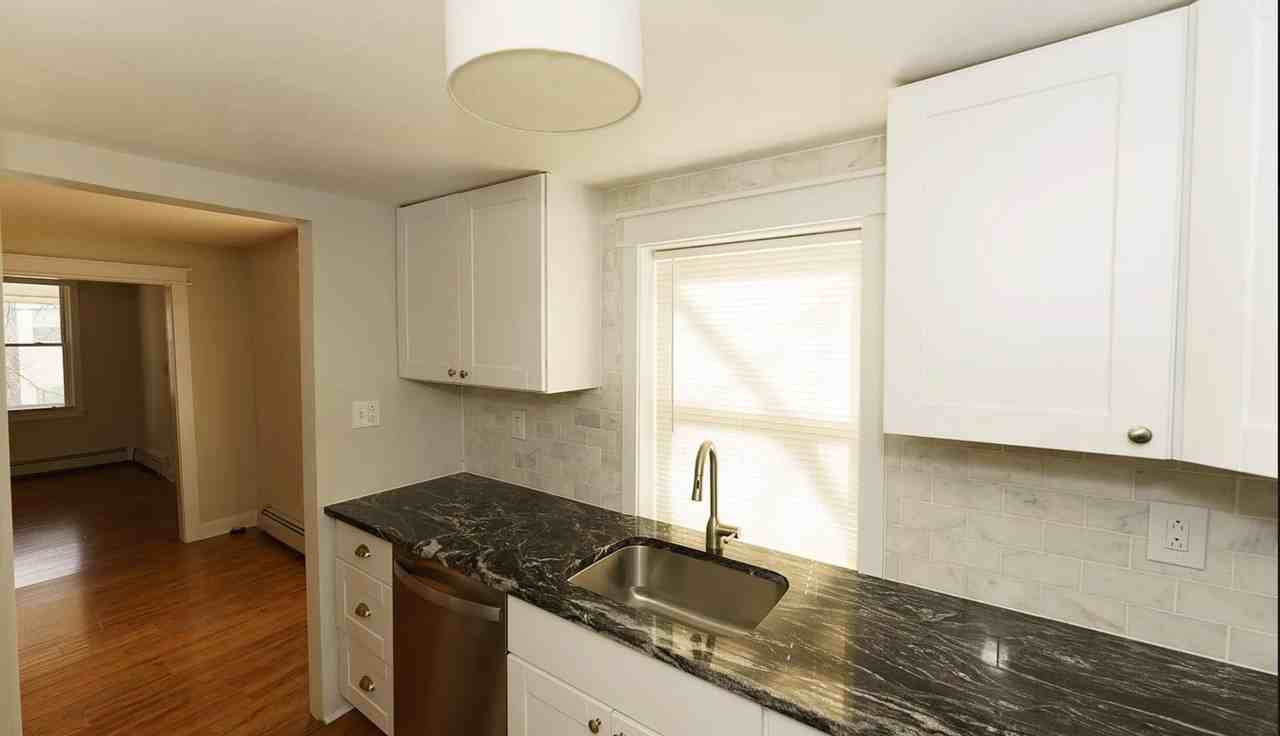 121 Main St - Photo 3 of 19