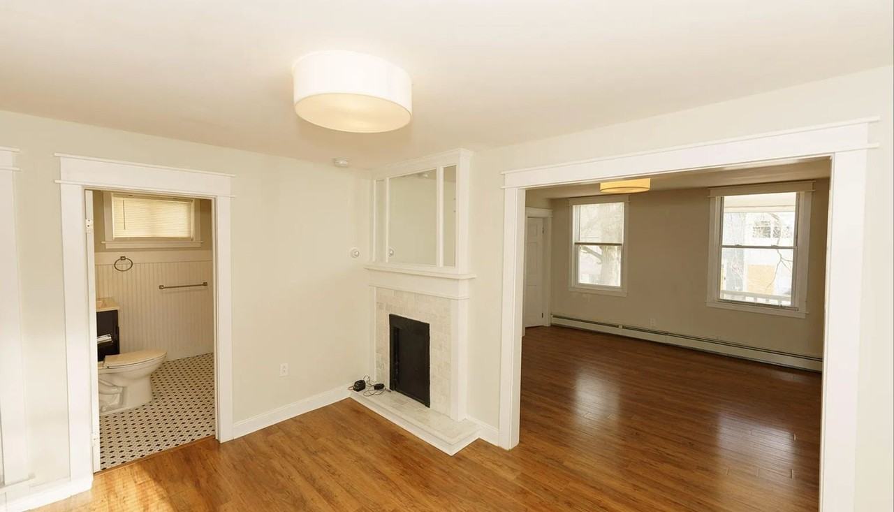 121 Main St - Photo 4 of 19