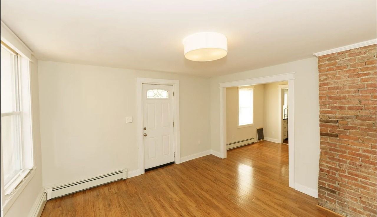 121 Main St - Photo 6 of 19