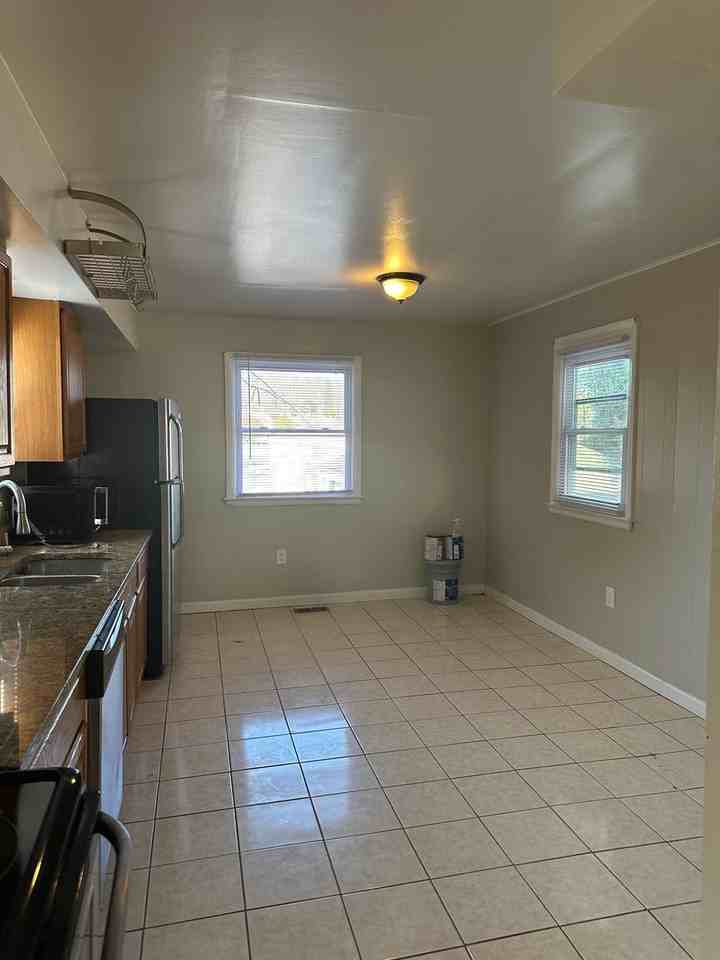 12 Summerfield Rd - Photo 7 of 20