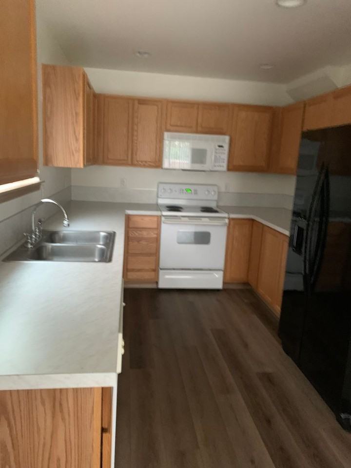 10423 198th Street Ct E - Photo 2 of 17