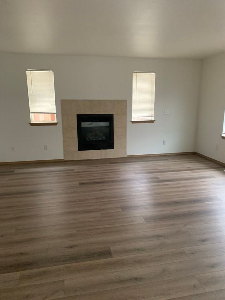 10423 198th Street Ct E - Photo 3 of 17