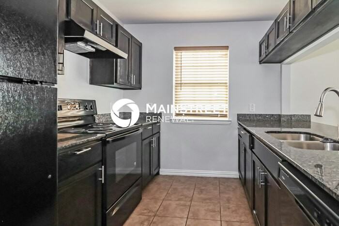 4712 Stokes St - Photo 5 of 17