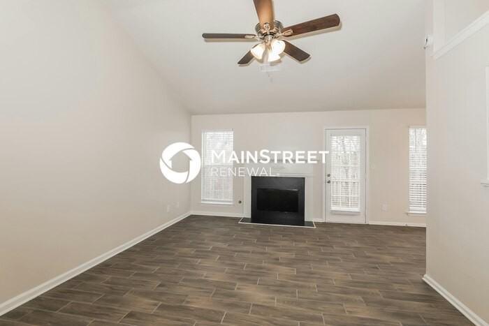 7434 Chads Cir - Photo 2 of 17