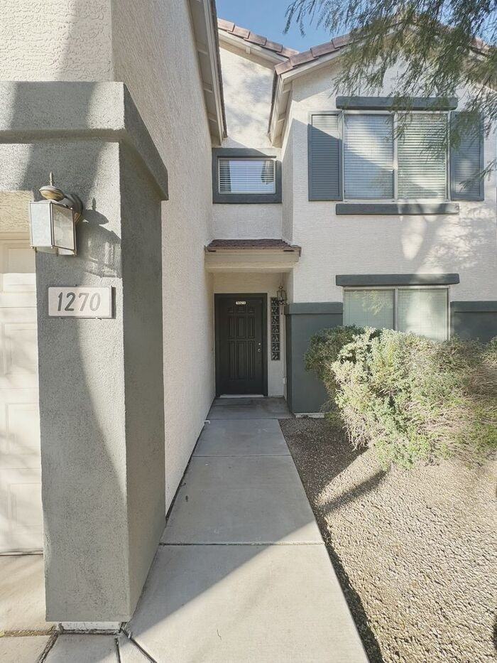 1270 W Corriente Dr - Photo 4 of 45