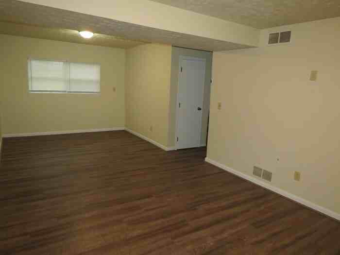 1091 Rendezvous Ln - Photo 7 of 20