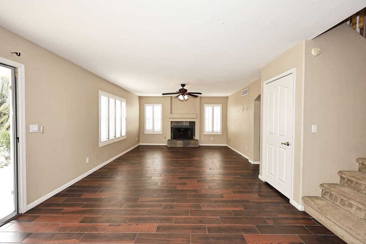 4591 W Oakland St #1 - Photo 3 of 11