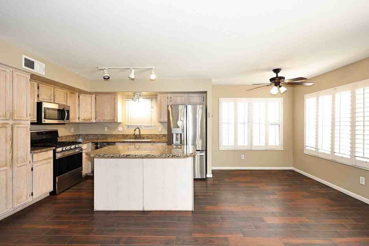 4591 W Oakland St #1 - Photo 5 of 11