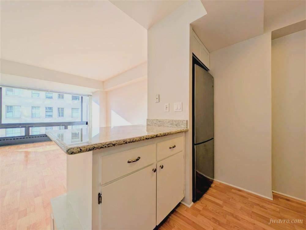 California Street & Jones St - Photo 3 of 12