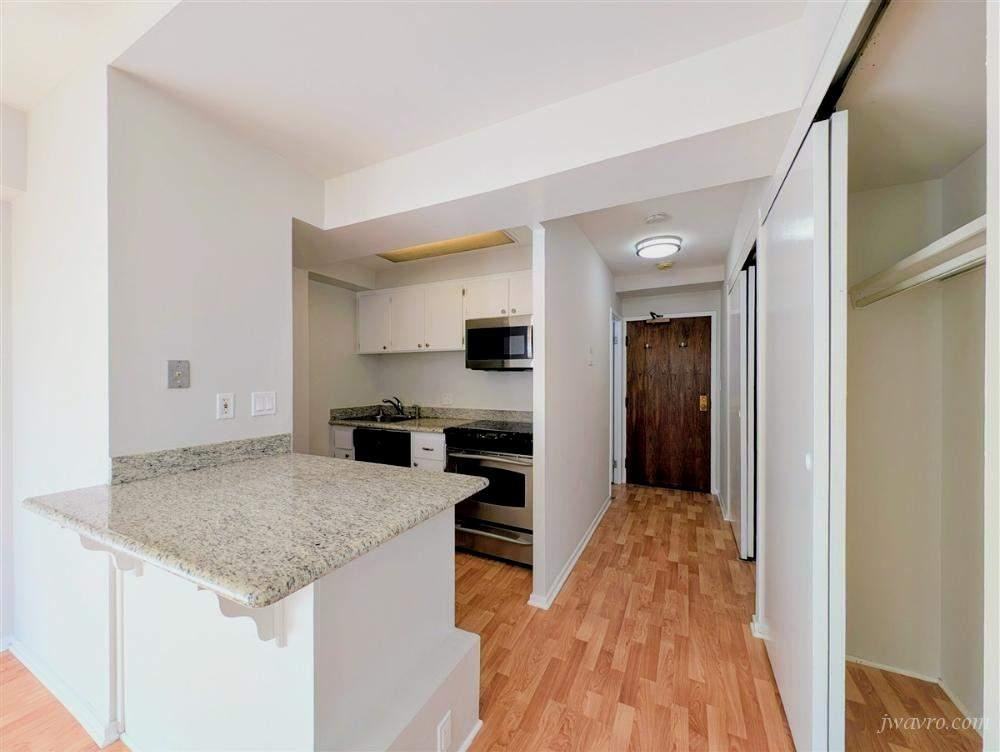 California Street & Jones St - Photo 4 of 12