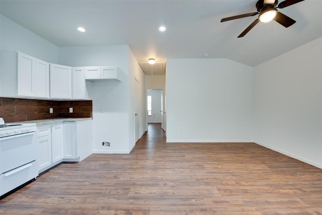 1413 Egypt St - Photo 4 of 10