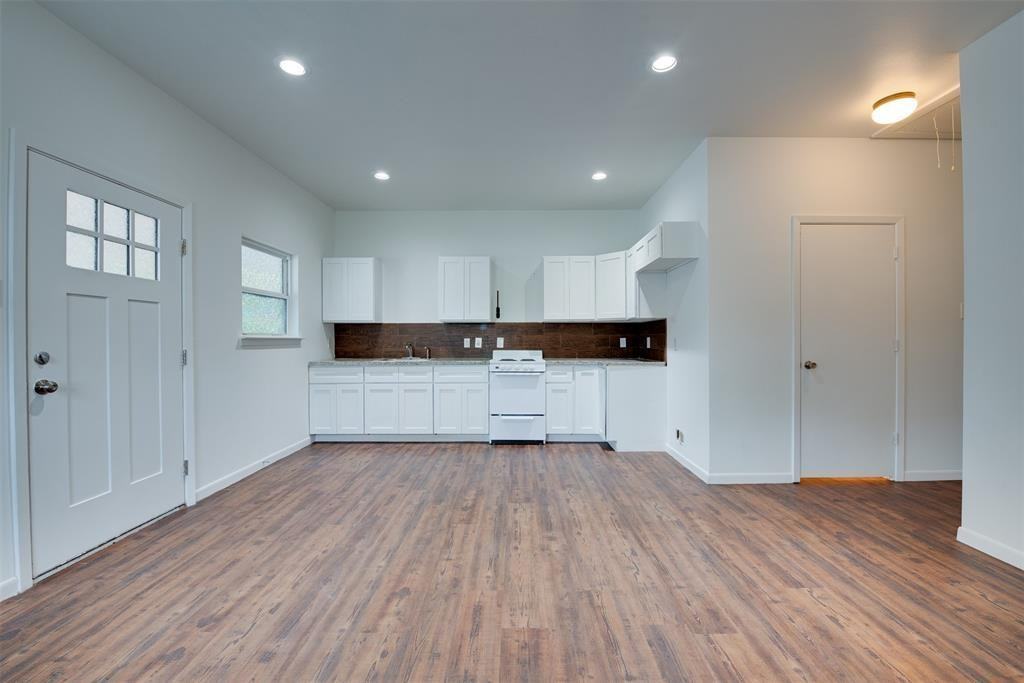 1413 Egypt St - Photo 5 of 10