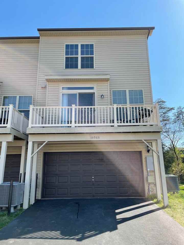 Marsh Pl - Photo 2 of 17