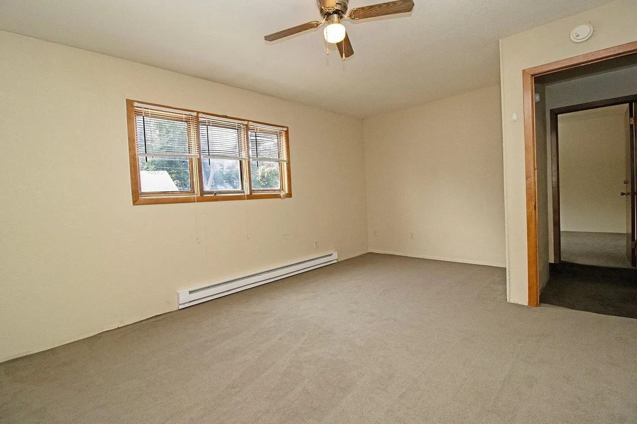 815 5th Ave S #NA - Photo 5 of 22