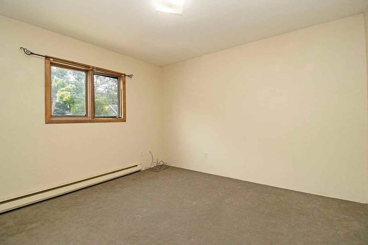 815 5th Ave S #NA - Photo 7 of 22