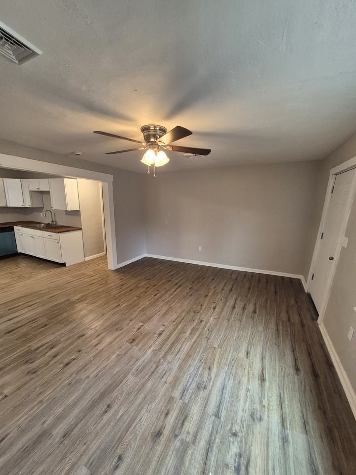 658 Virginia Ave #NA - Photo 3 of 14