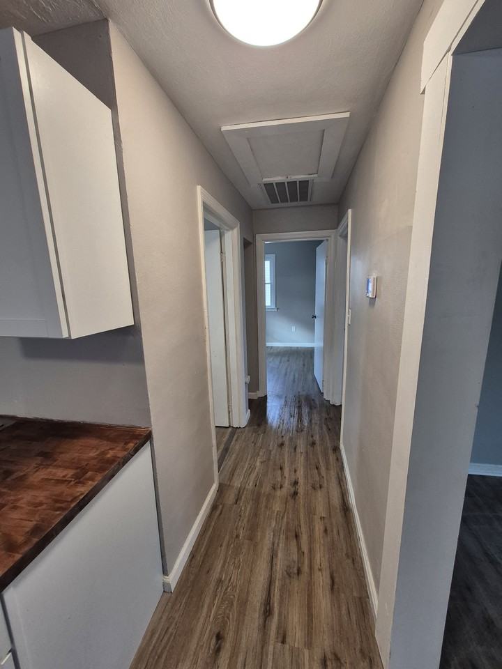 658 Virginia Ave #NA - Photo 5 of 14