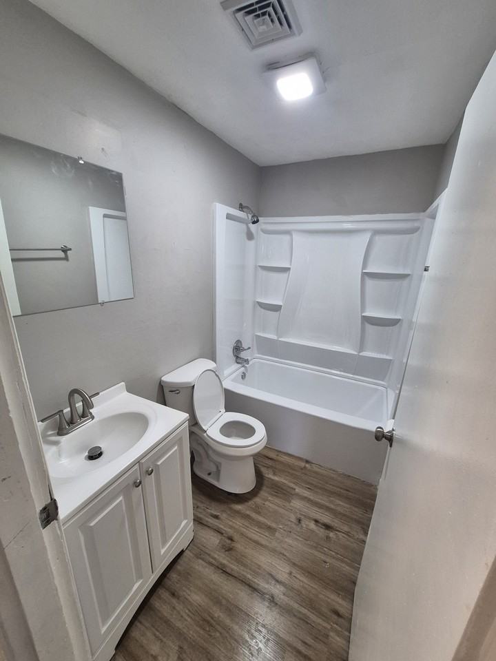 658 Virginia Ave #NA - Photo 6 of 14