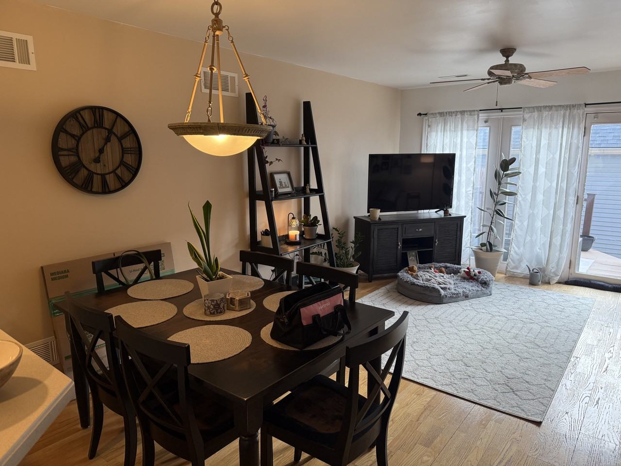 5430 Oxford Dr - Photo 6 of 15