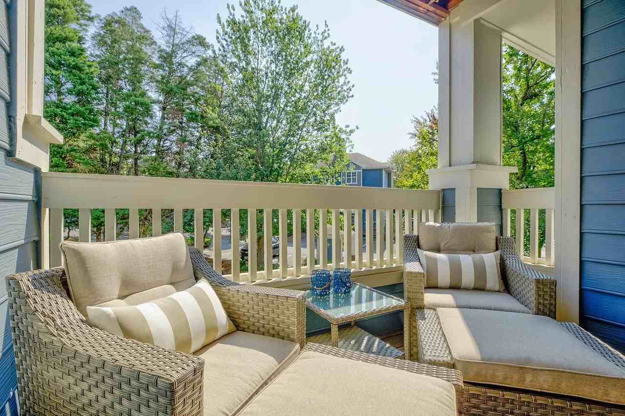 501 Olmsted Park Pl - Photo 3 of 17