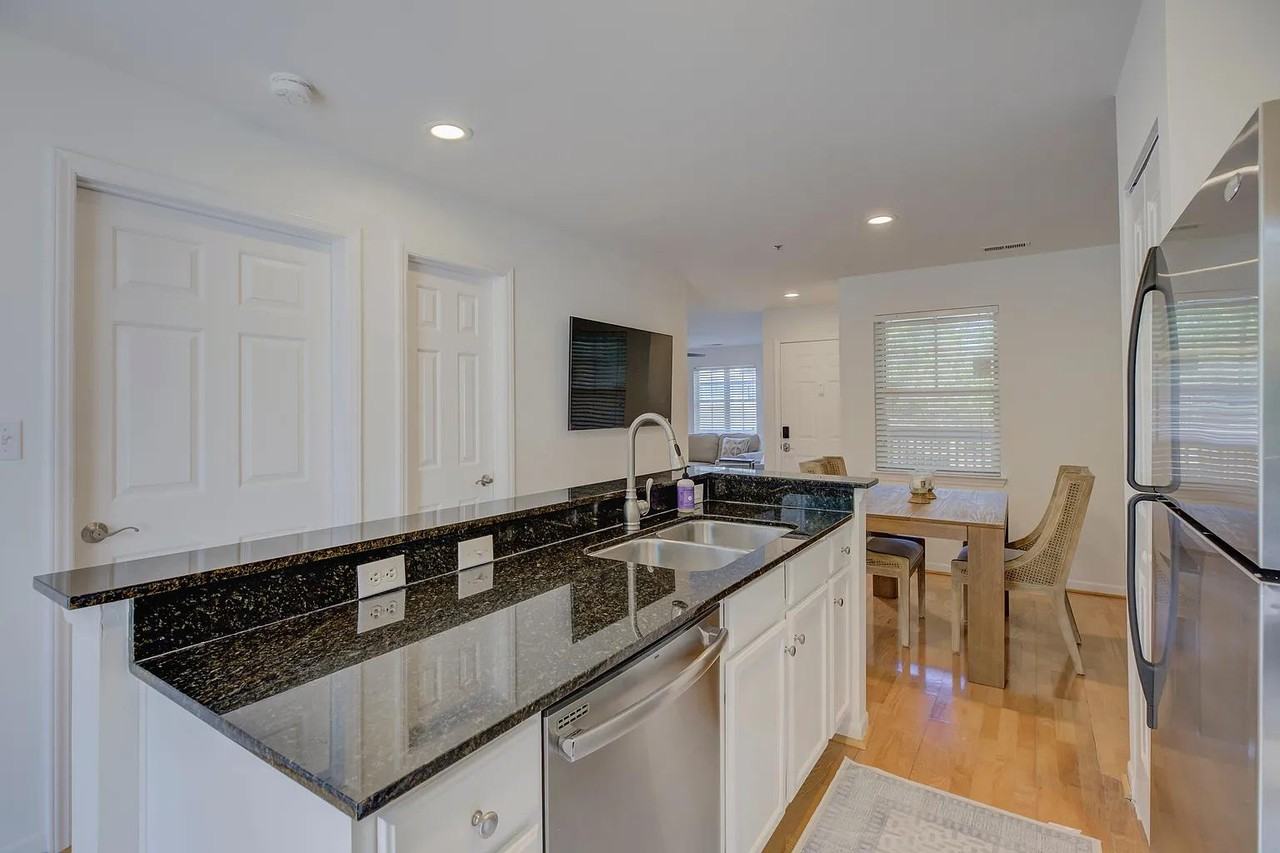 501 Olmsted Park Pl - Photo 6 of 17