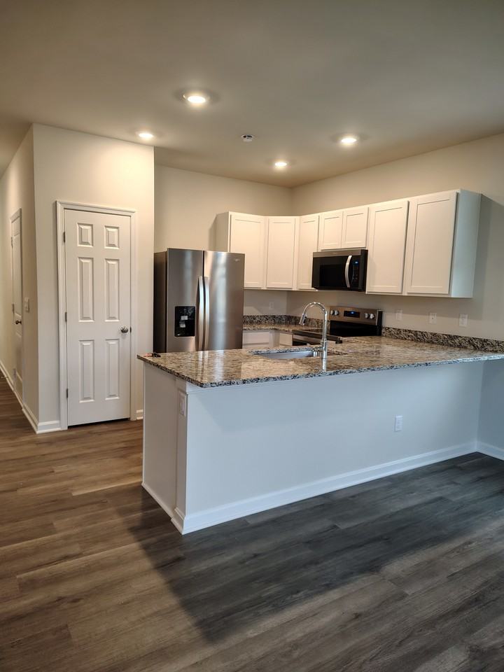 151 Rae Ct #151 - Photo 5 of 16