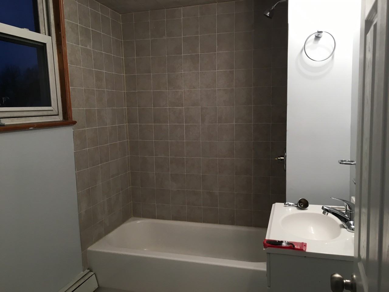 191 Devon St #2 - Photo 2 of 3