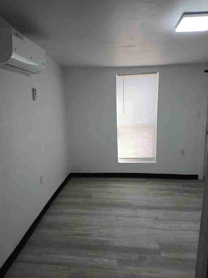 130 S 6th St #NA - Photo 3 of 4