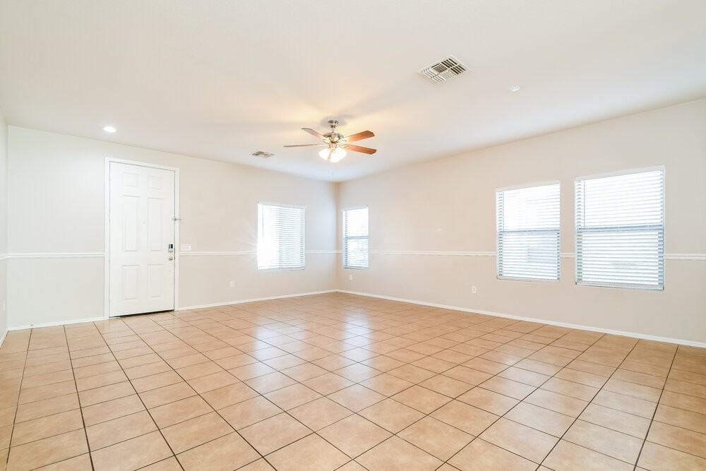 21123 E Tierra Grande Dr - Photo 5 of 17