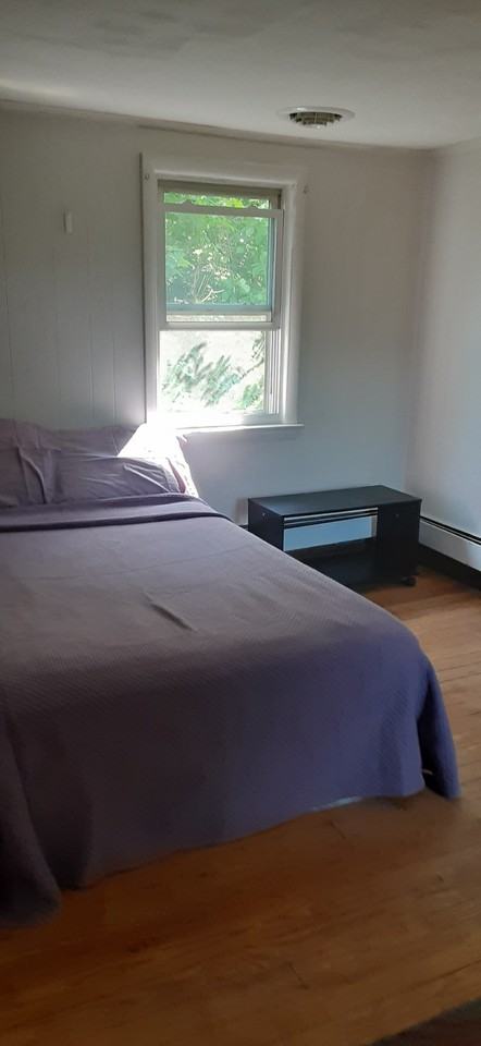 992 Broad Ln #NA - Photo 4 of 9