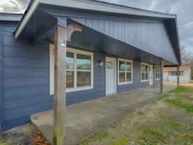 421 W 9th St #421 - Photo 1 of 1