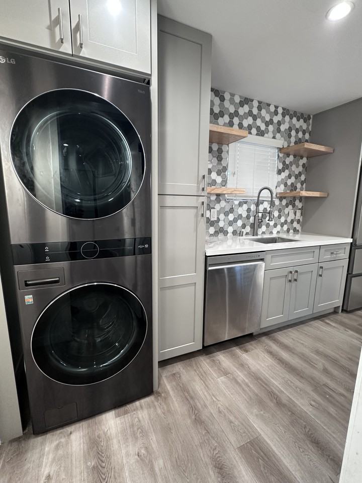 1483 Fern Ave #1 - Photo 6 of 13