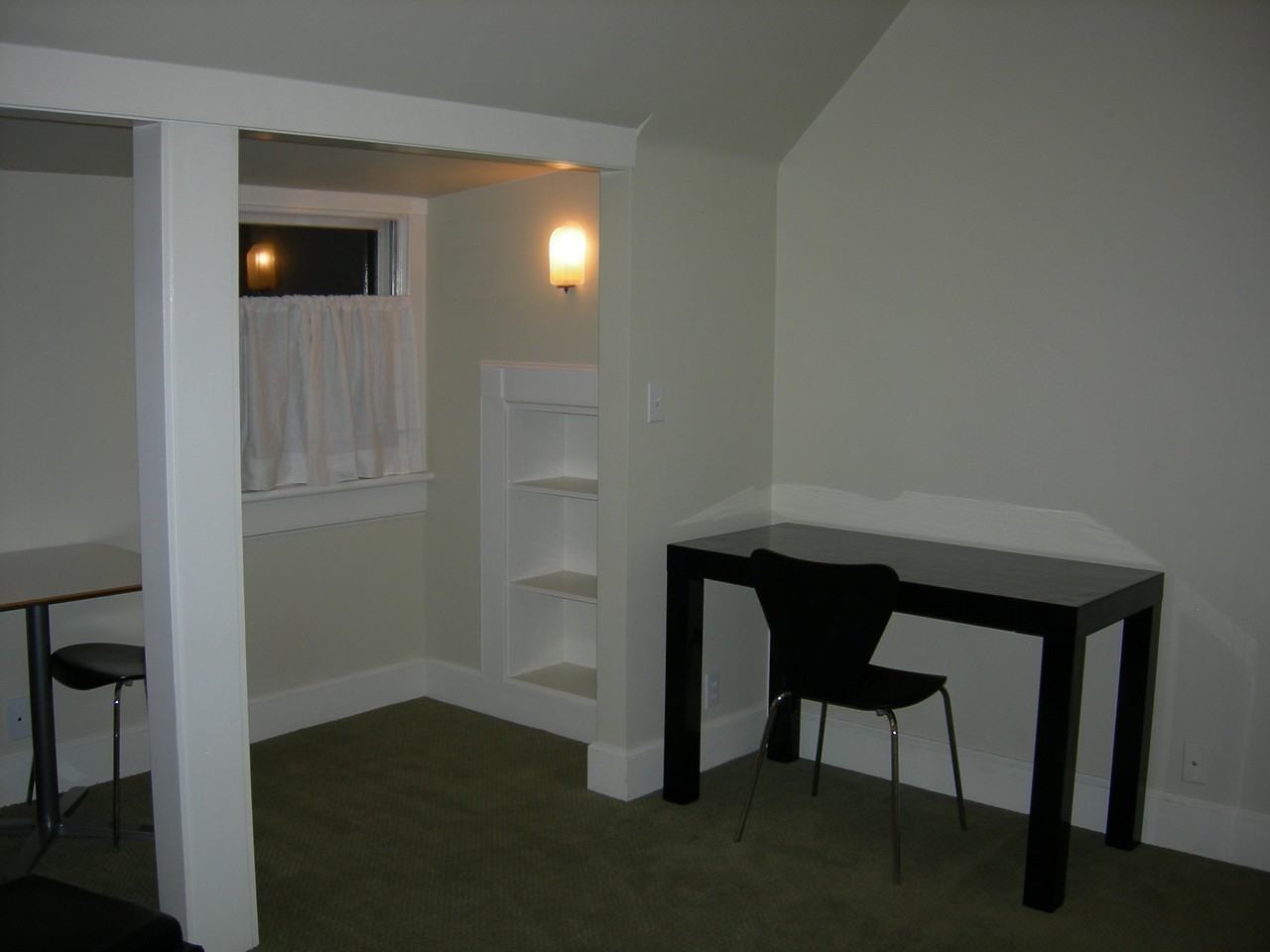 986 E 3rd Ave - Photo 6 of 10