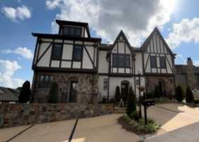 featured image of 999 Lennox Blvd