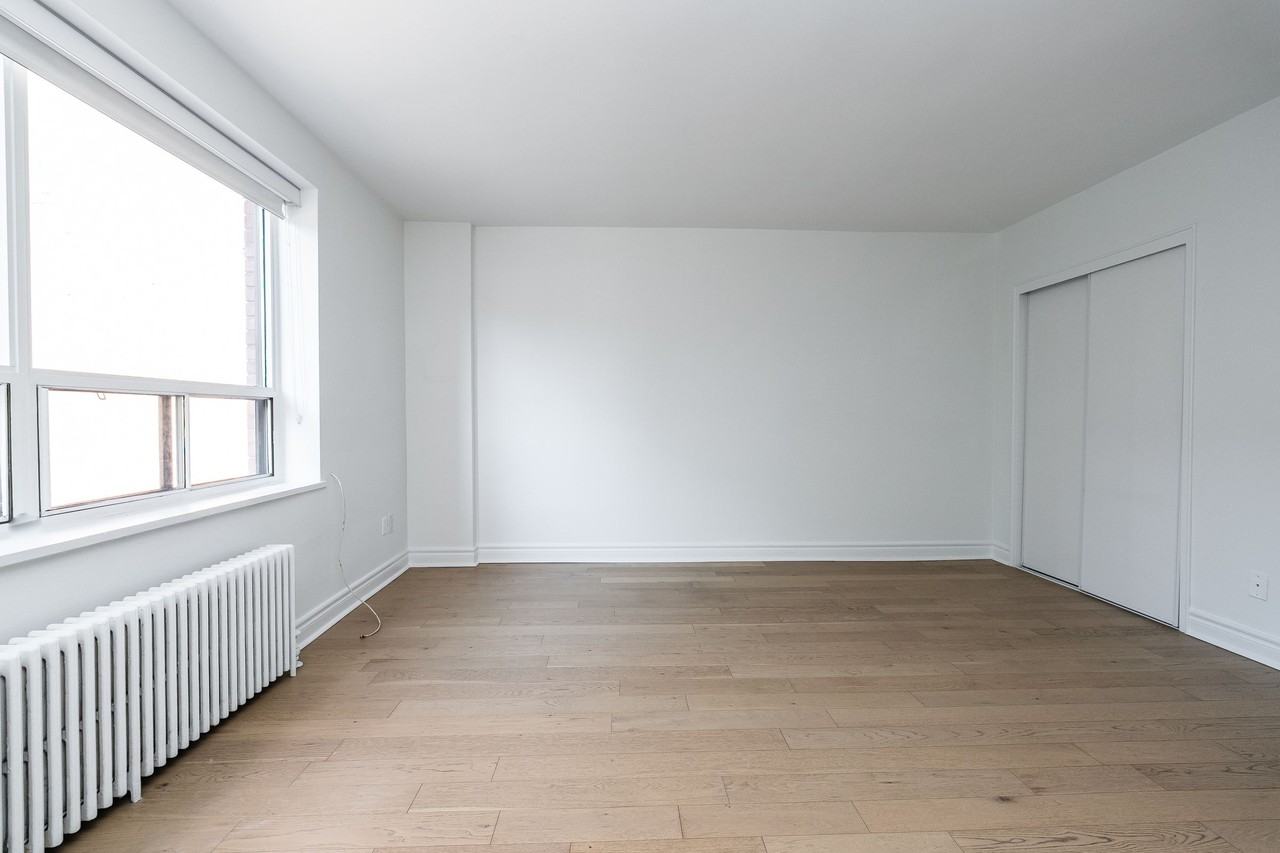 55 Hendrick Ave - Photo 3 of 10