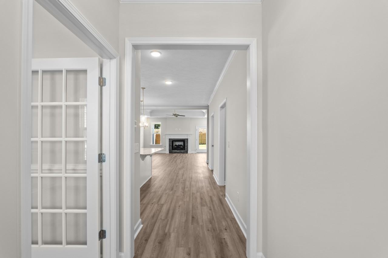 p296 8132 Snelling Drive #1 - Photo 4 of 28