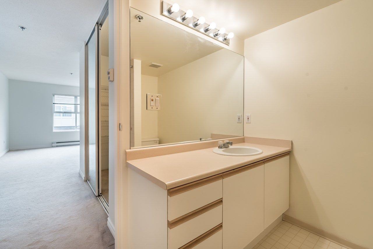 7700 St Albans Rd - Photo 5 of 16