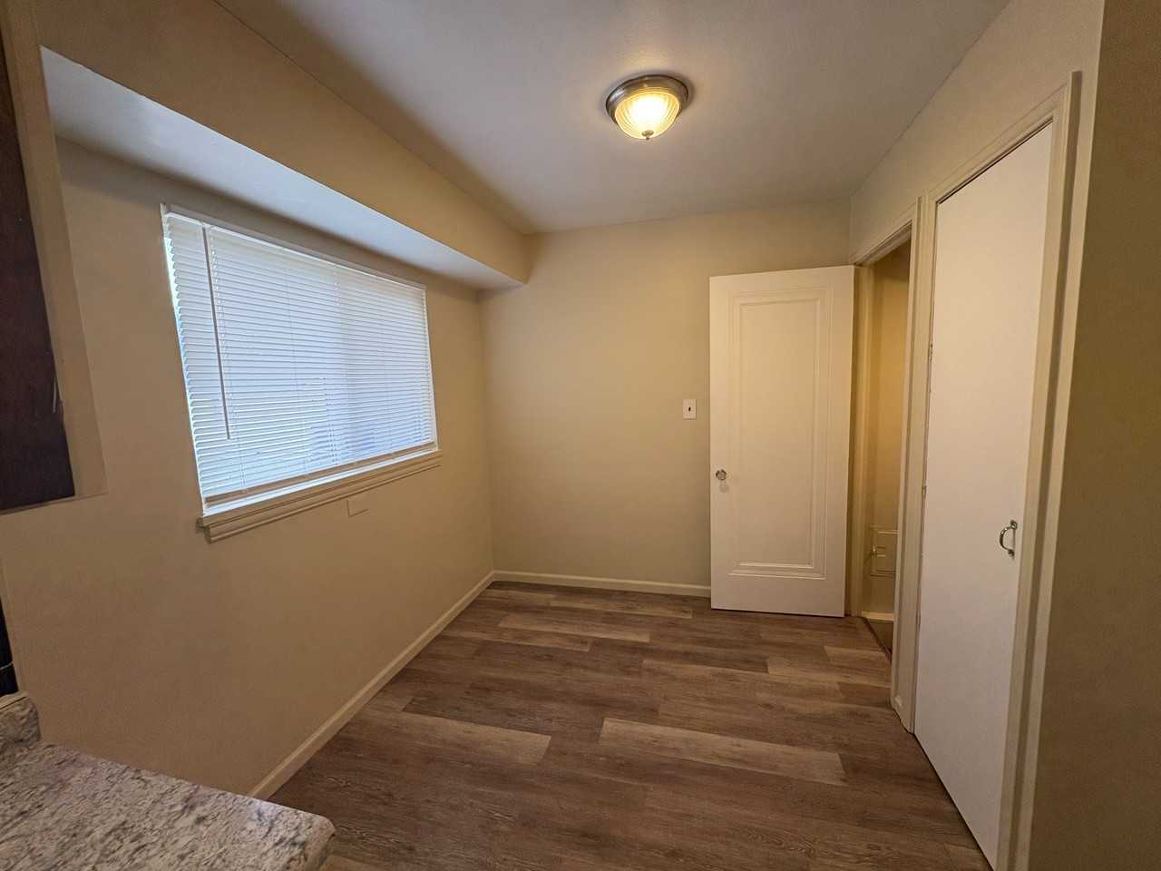 19474 Montrose St #1 - Photo 4 of 7