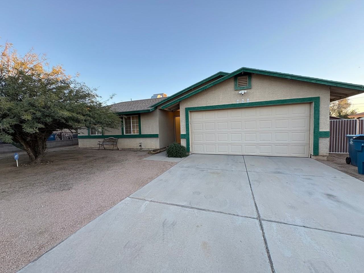 551 W 21st Ave - Photo 3 of 22