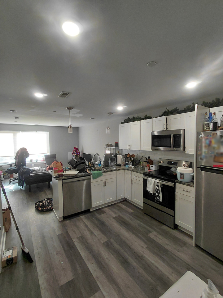 4313 Sansom St - Photo 2 of 28