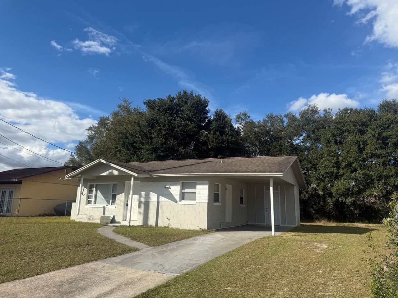 903 Parkwood Ave - Photo 3 of 22