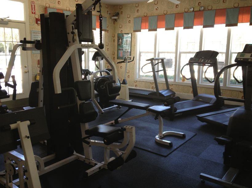 9755 Leyland Dr - Photo 2 of 7