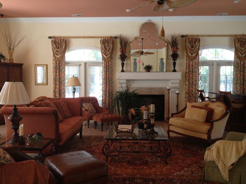 9755 Leyland Dr - Photo 3 of 7