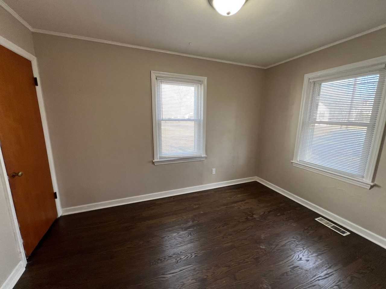 4367 Boswell Ave - Photo 6 of 10