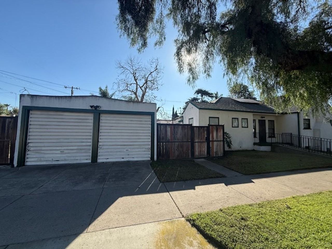 1201 S Van Ness Ave - Photo 4 of 29