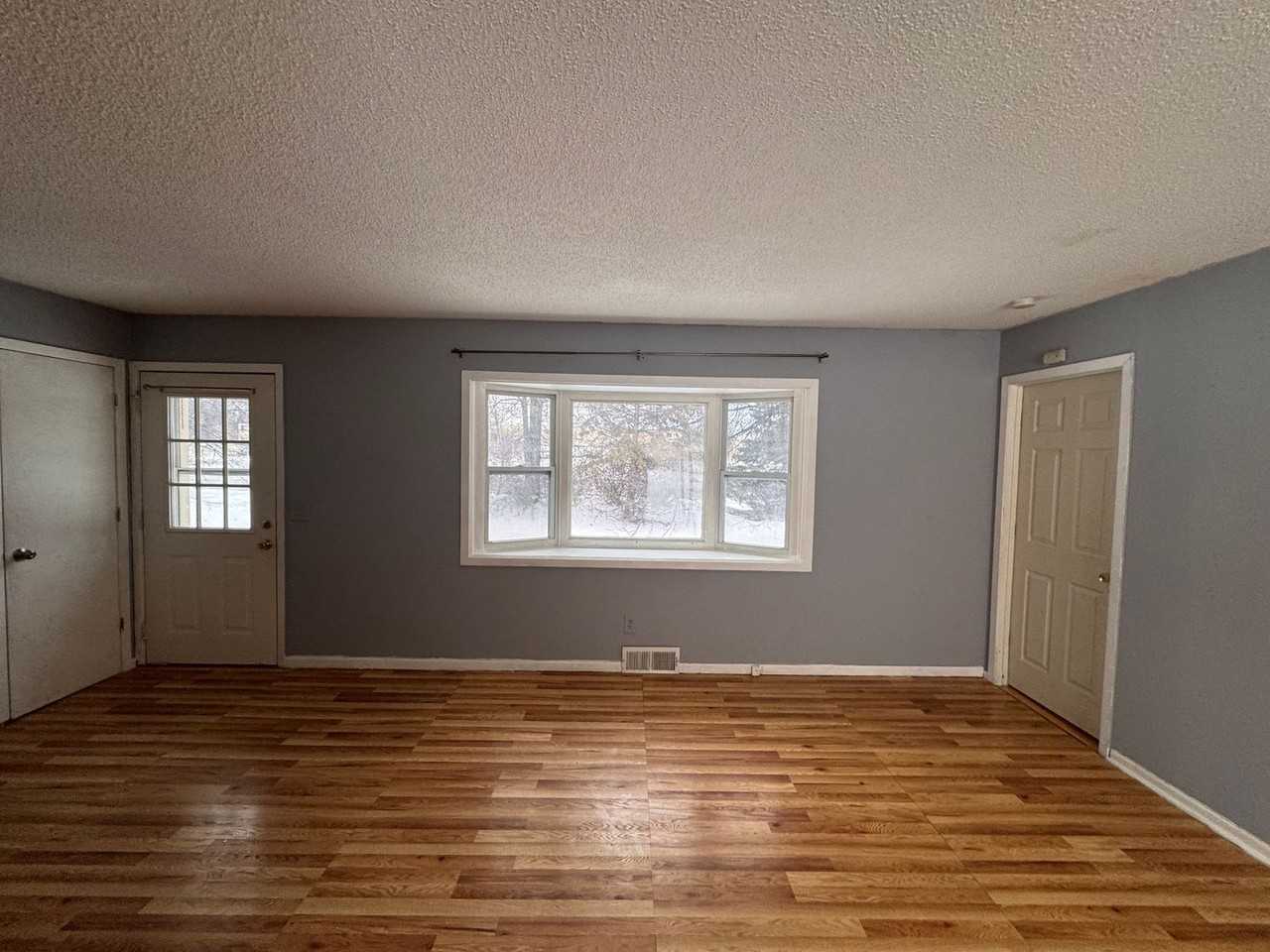 6609 W Broadway Ave - Photo 3 of 28