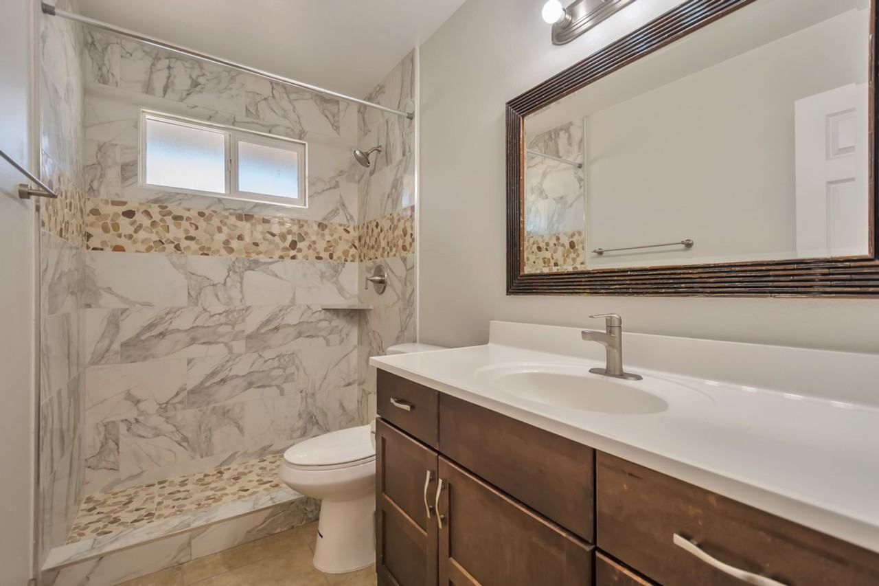 924 E Wesleyan Dr - Photo 7 of 26