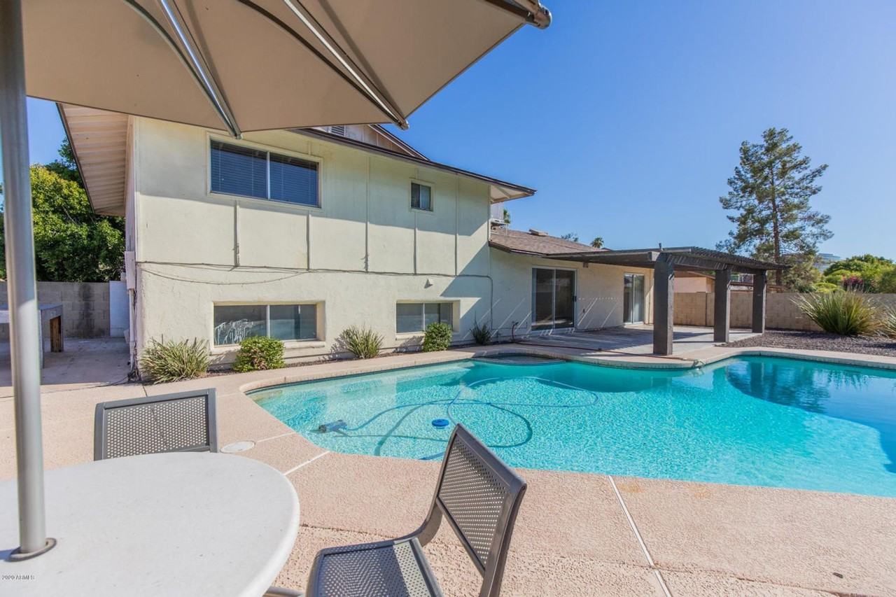 1034 E Carter Dr - Photo 6 of 25